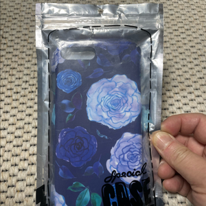 아이폰7/8 플러스 케이스 새제품 팝니다