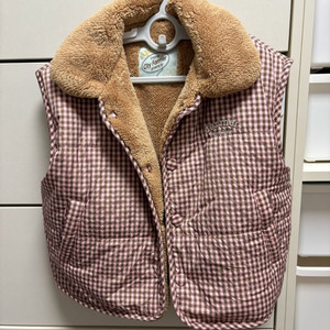 아프리콧스튜디오 메이플퀼팅베스트 패딩조끼 100