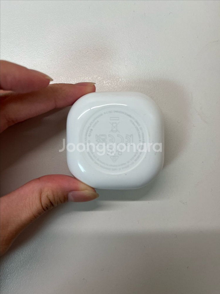 갤럭시 버즈fe 판매합니다--3