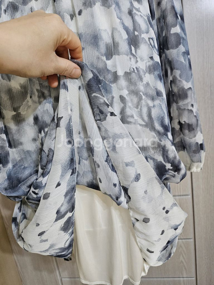 쉬폰 블라우스M 66사이즈(새상품)--4