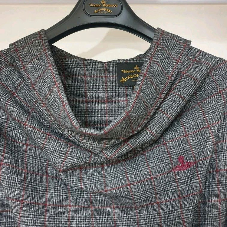 비비안웨스트우드 글렌체크 카울넥 모직 원피스--3