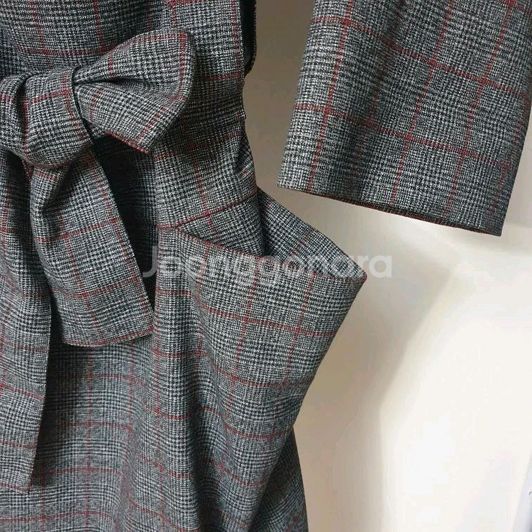 비비안웨스트우드 글렌체크 카울넥 모직 원피스--6