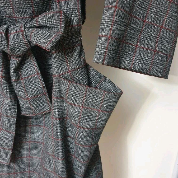 비비안웨스트우드 글렌체크 카울넥 모직 원피스--6