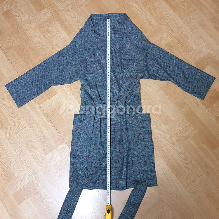 비비안웨스트우드 글렌체크 카울넥 모직 원피스--9