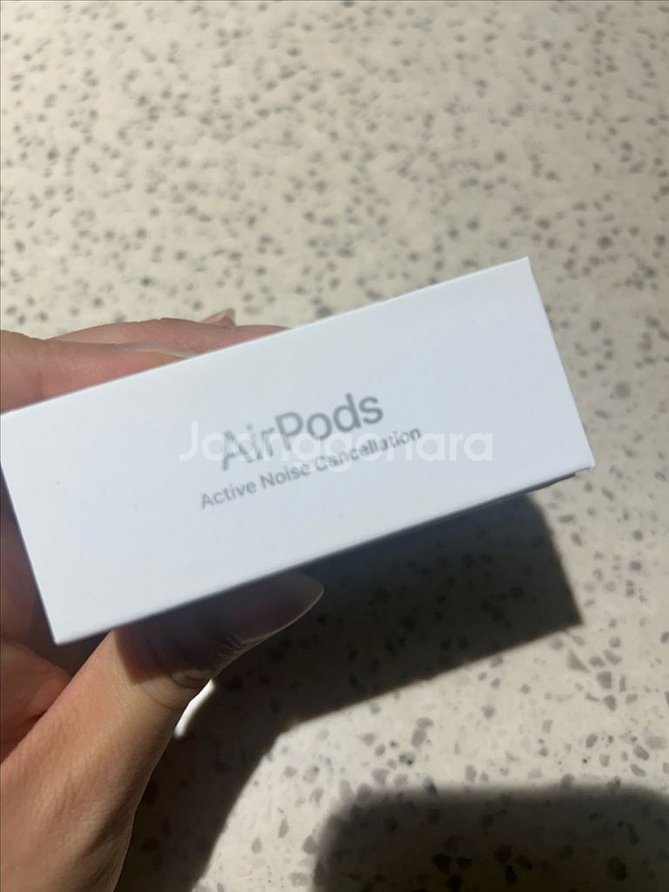 애플 에어팟4 액티브 노이즈 캔슬링 미개봉 새상품--1