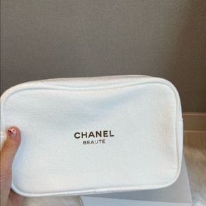 샤넬 뷰티 파우치