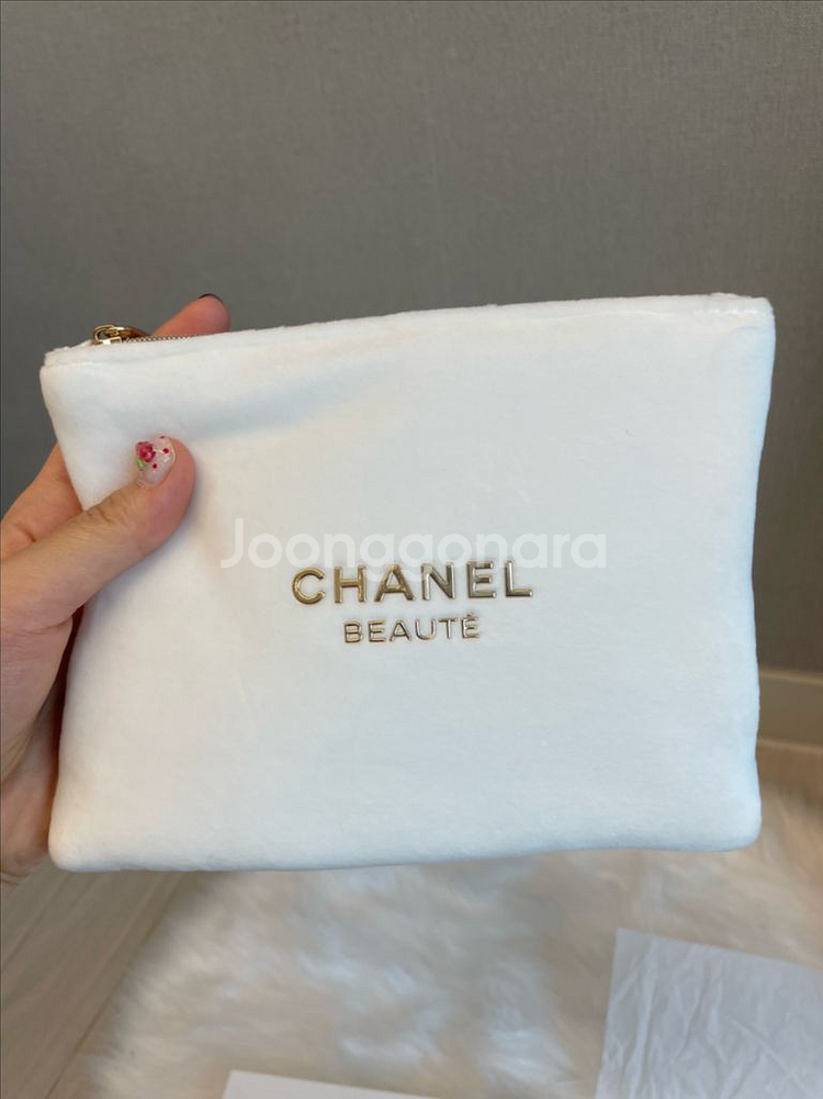 샤넬 뷰티 파우치--5