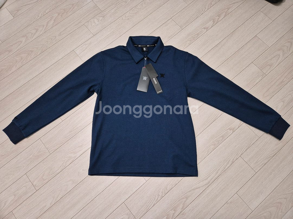 어뉴 하프집업 니트 팝니다--2