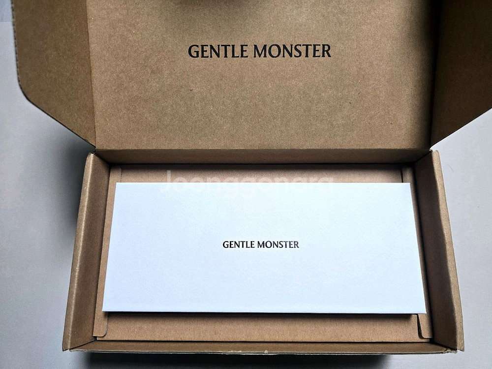 젠틀몬스터 Ninishe 01 선글라스 판매합니다--0