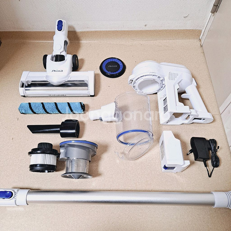 정상작동 신일 LED 무선청소기 24년11월제조 2in1 스틱+핸디형--9