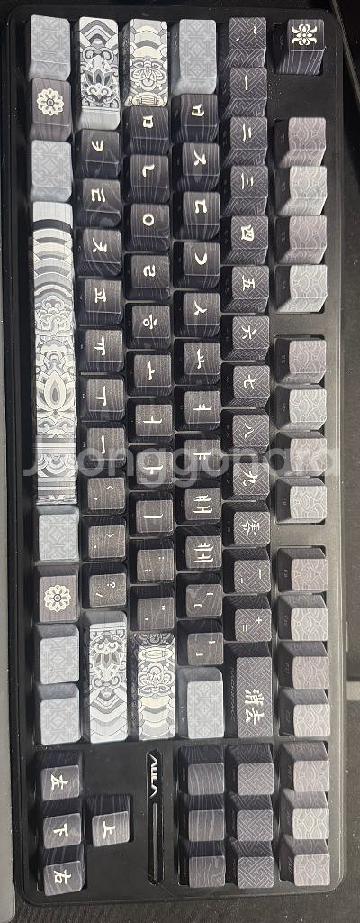 독거미 아우라 f87 pro 키보드 + 시이닷 단청 키캡--0