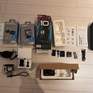 고프로 히어로12 블랙 새상품 + 앤듀로배터리2개