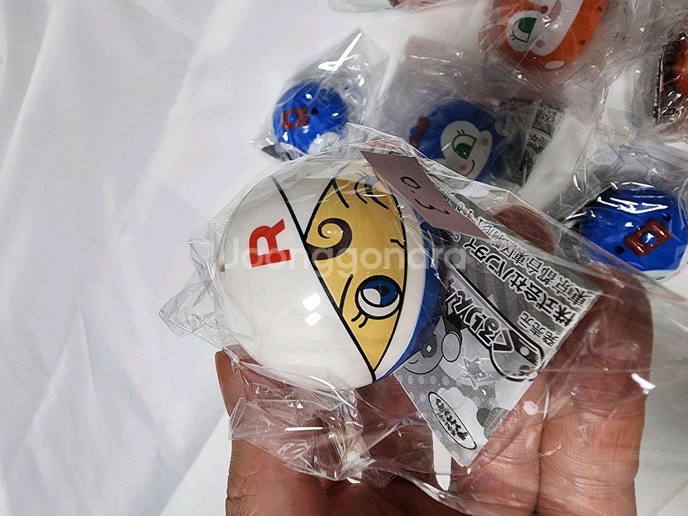 호빵맨 가챠 3000원 팝니다--1