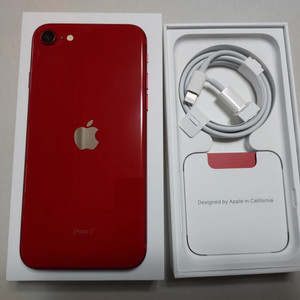 아이폰 se3 128GB 배터리성능 100% 직거래로만 판매합니다. 사용 거의 안 함.