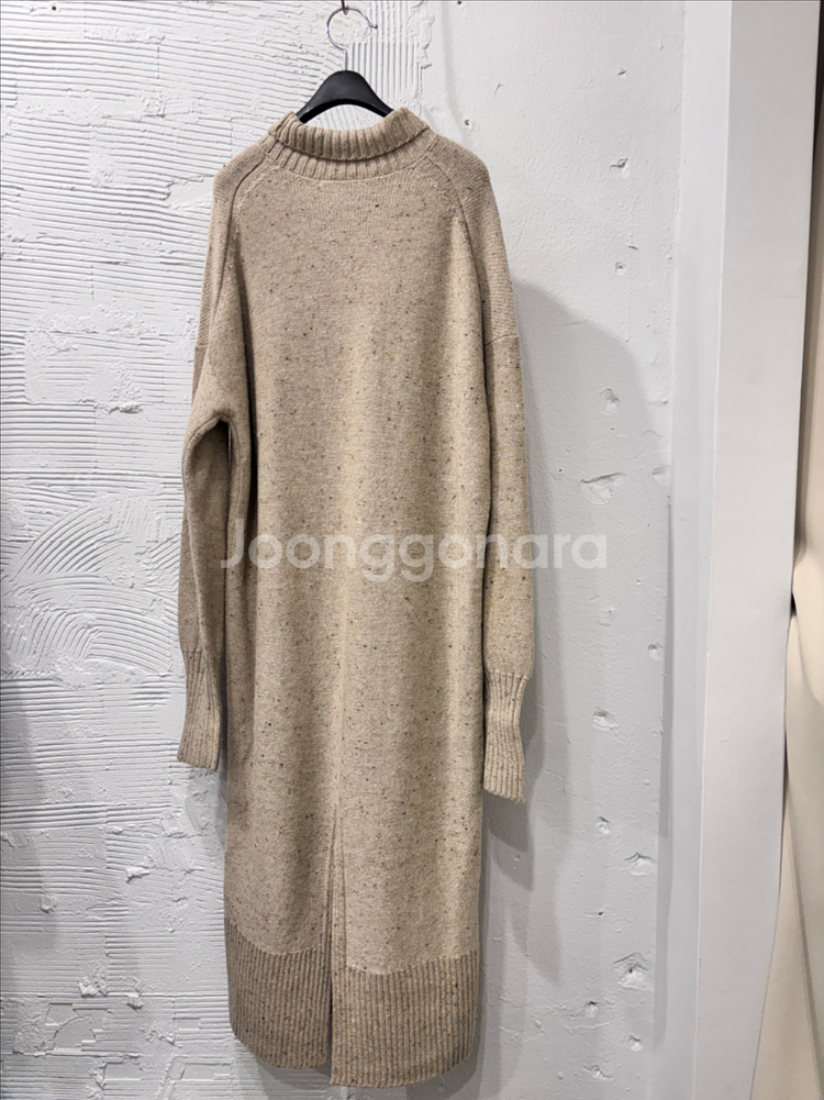 코스 터틀넥 니트 롱원피스--6