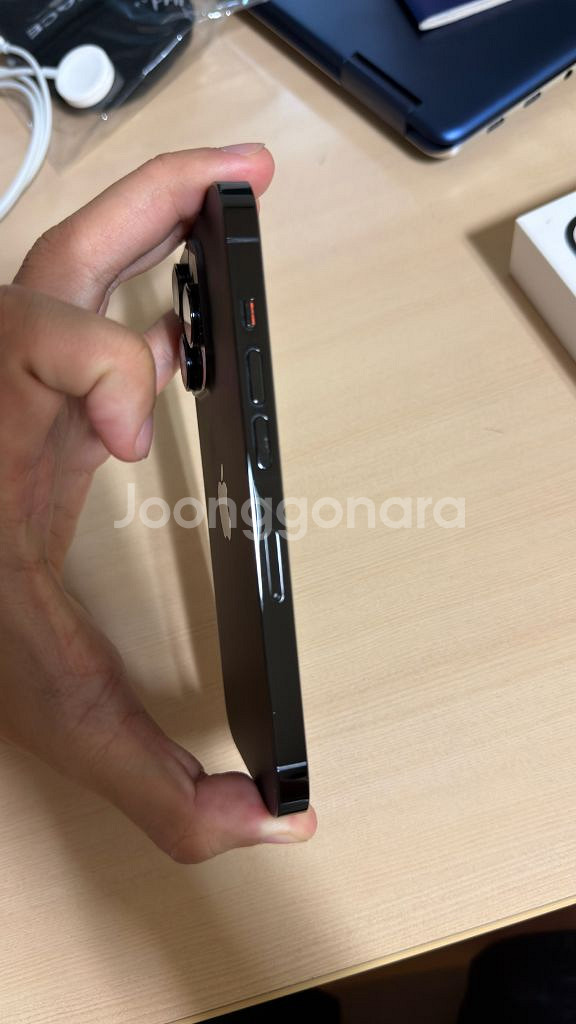 아이폰14 프로 256GB 풀박스 판매합니다.--2