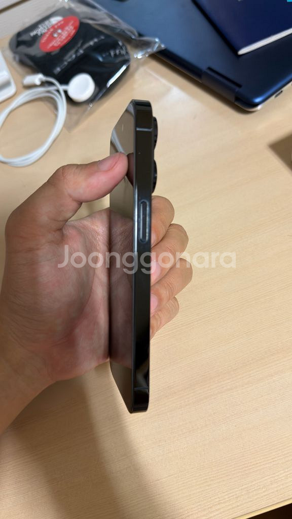 아이폰14 프로 256GB 풀박스 판매합니다.--4