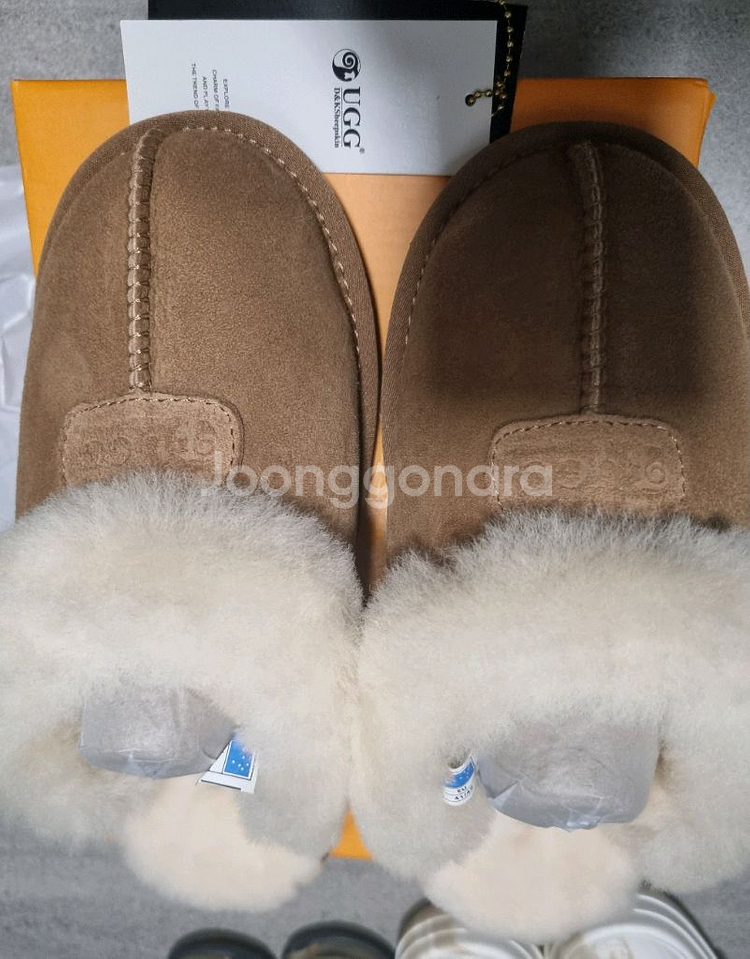 DK UGG 슬리퍼 체스넛 41-42--0