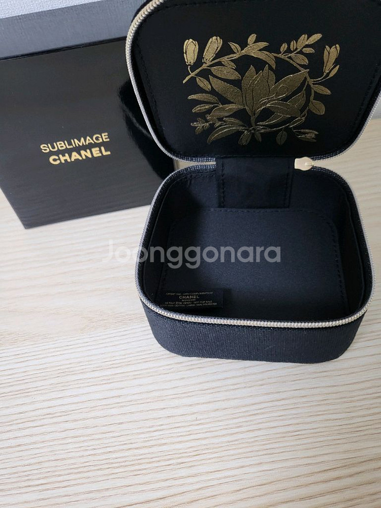 정품) 샤넬 사각 미니 파우치 (코스메틱)--2