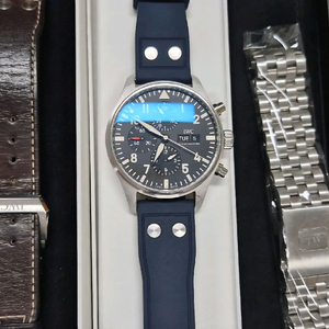 IWC 파일럿 워치 크로노그래프 IW377709