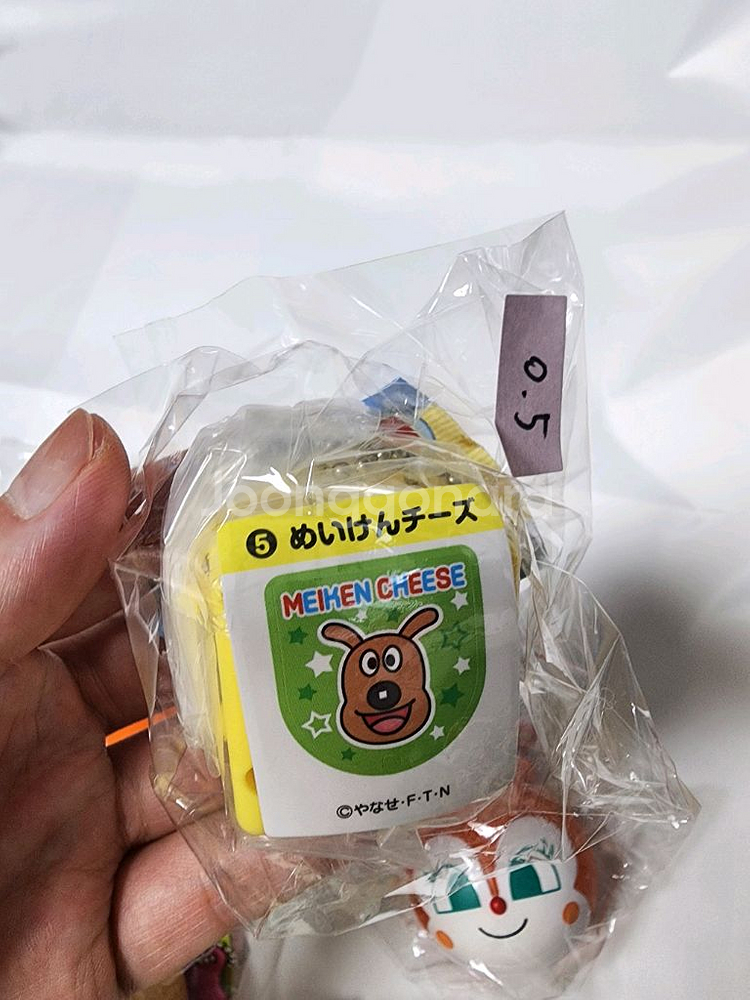 호빵맨 가챠 피규어 팝니다--3