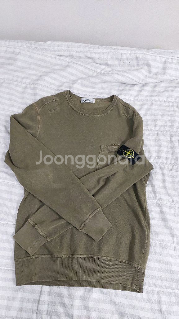 스톤아일랜드 맨투맨 M사이즈 싸게팔아여--0