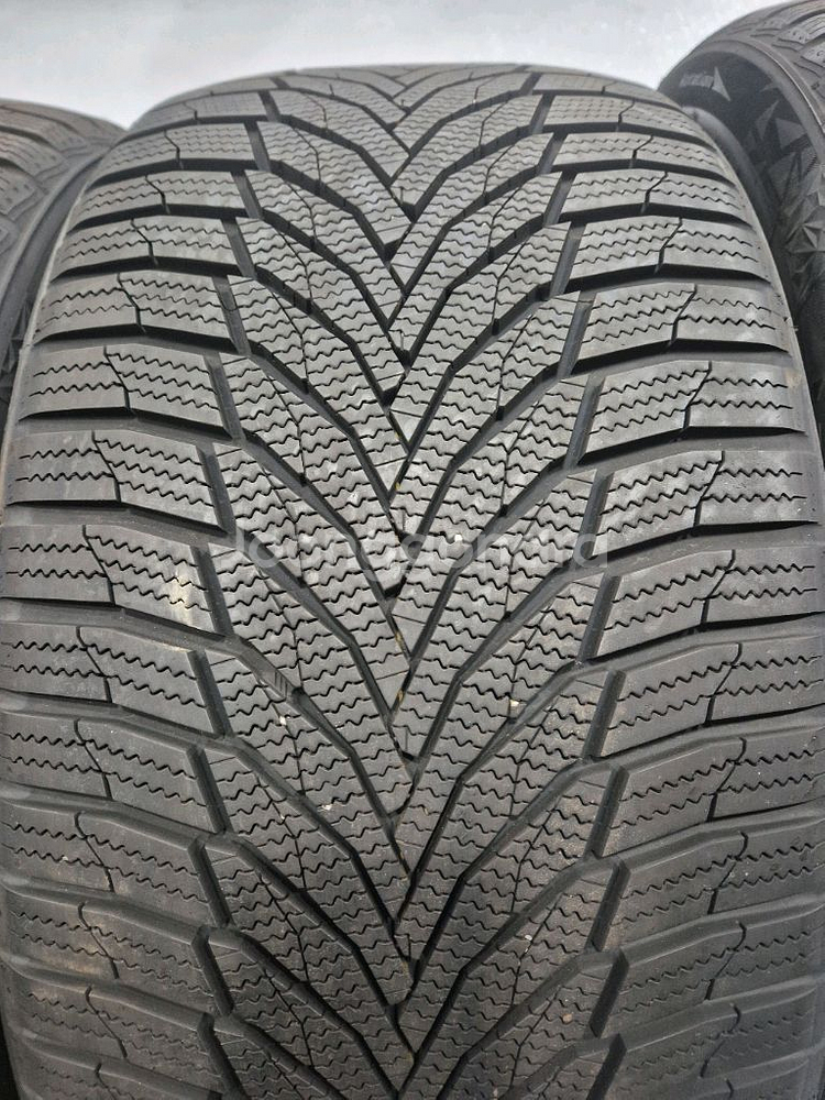 245/45R20 275/40R20 원터타이어팝니다--3