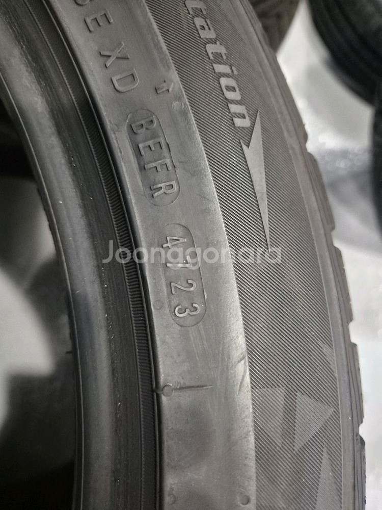 245/45R20 275/40R20 원터타이어팝니다--7