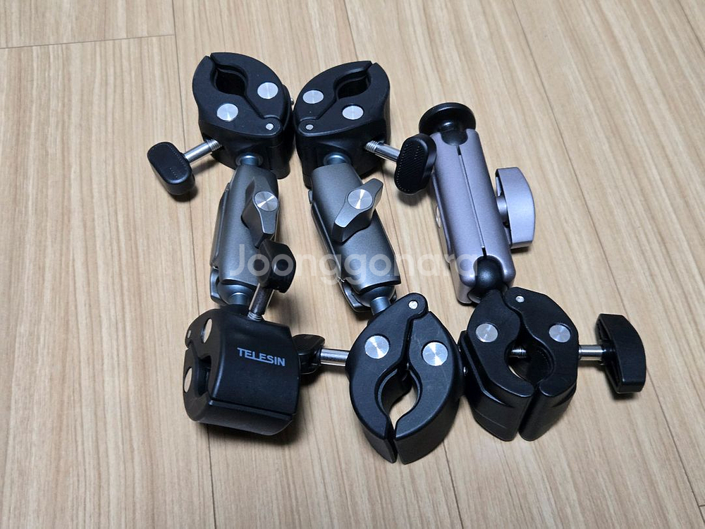 인스타360 X5 에센셜 번들 + @ 일괄 판매--3