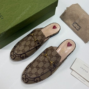 구찌 여성 자카드 뮬 정품