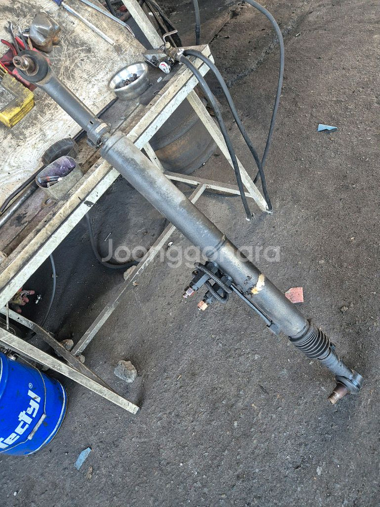 볼보카고트럭5축조향실린더--0