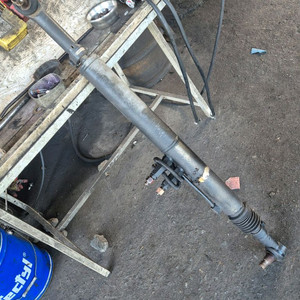 볼보카고트럭5축조향실린더