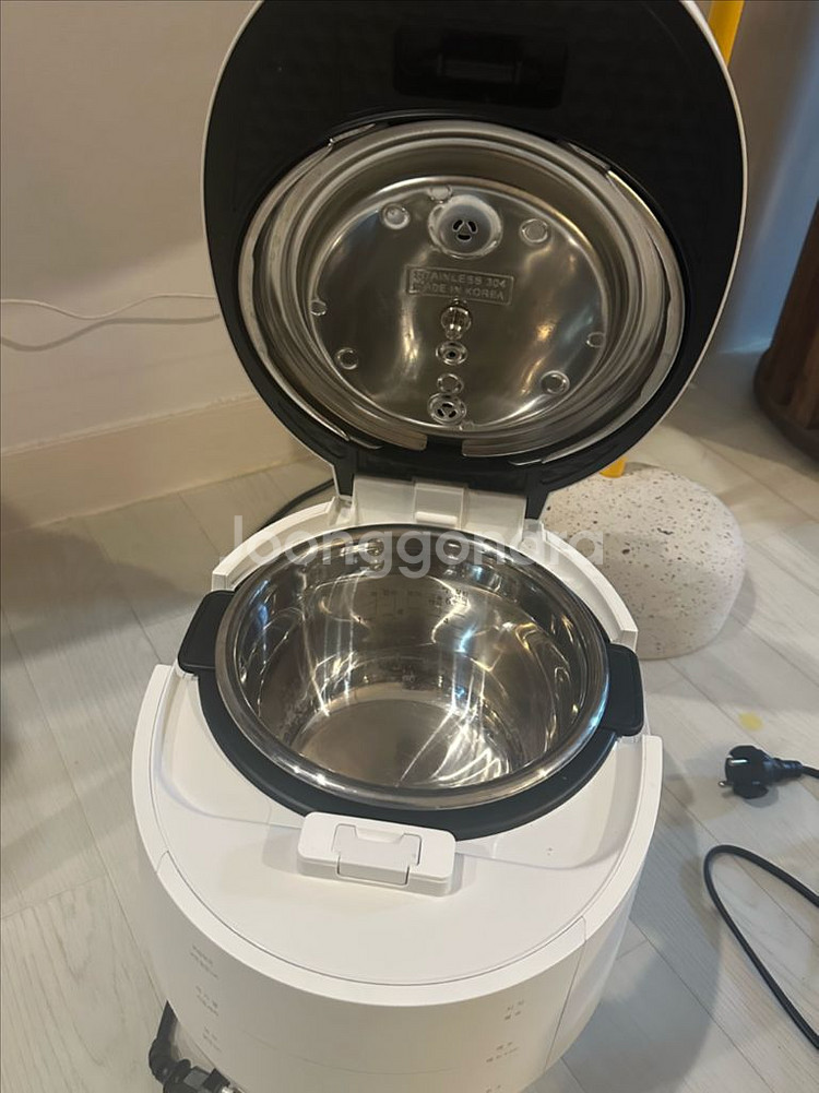 쿠첸 밥솥 스테인리스 6인용 CRT-UPDS0670W (가격내림)--1