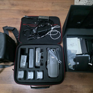 DJI 매빅2 플라이모어 콤보 상태 S급 판매합니다!