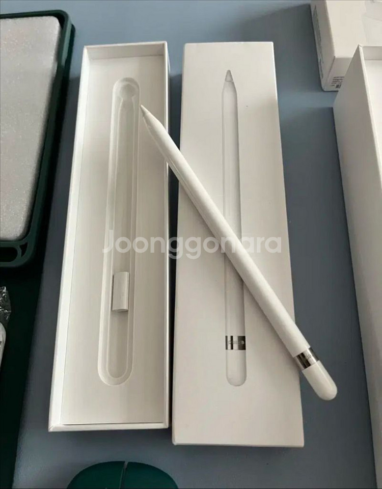 아이패드8세대32기가,애플펜슬1세대,블루투스 키보드케이--3