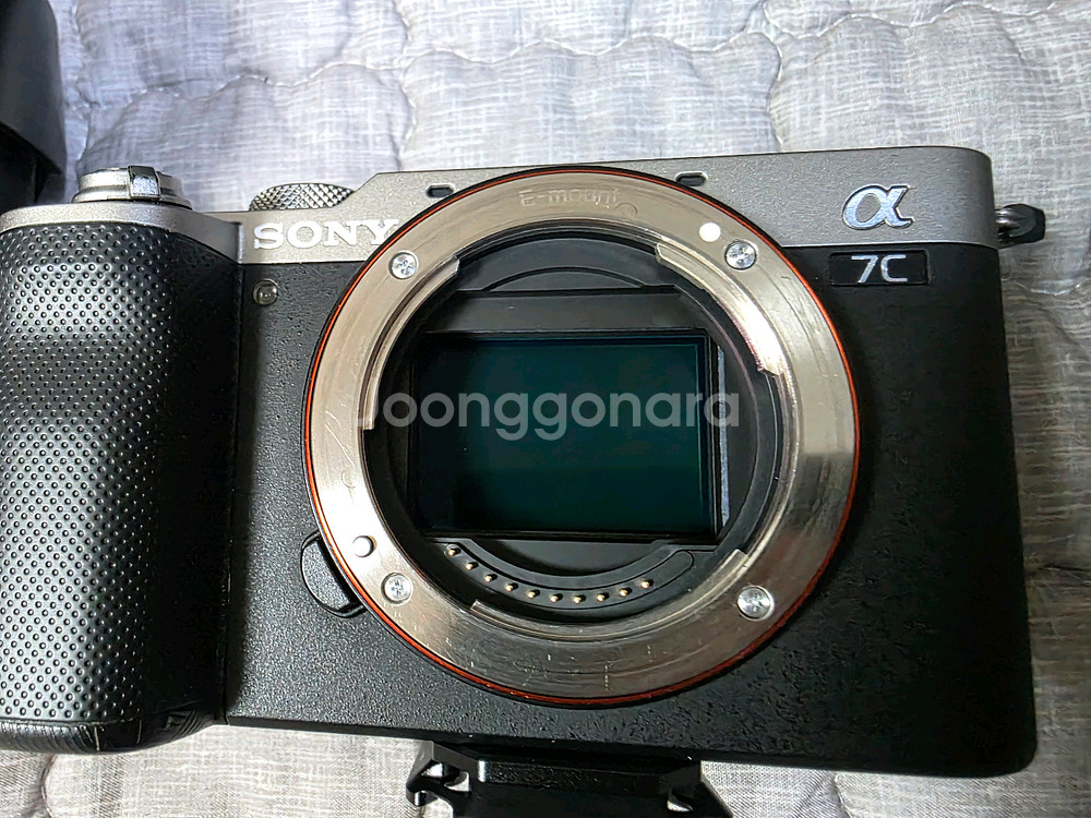 소니 A7C + 렌즈 2개 세트 1만6천컷--1