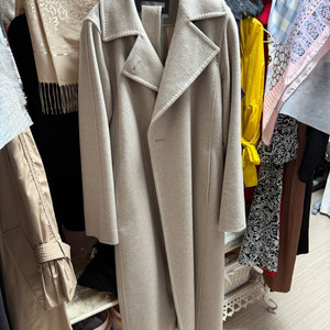 막스마라 마누엘라 캐시미어100%이테리42사이즈 (새상품)