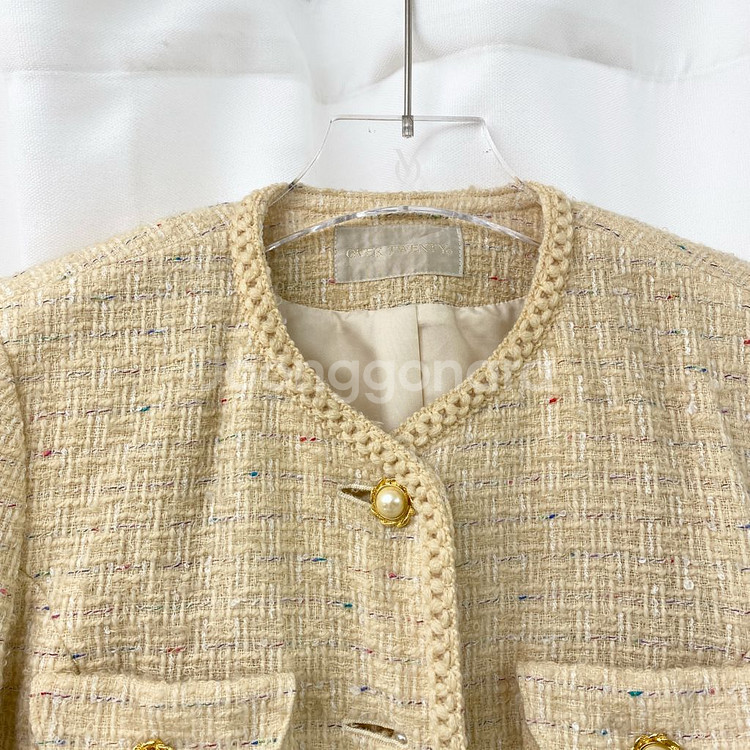 (착샷O) 버터옐로우 진주버튼 트위드자켓--2
