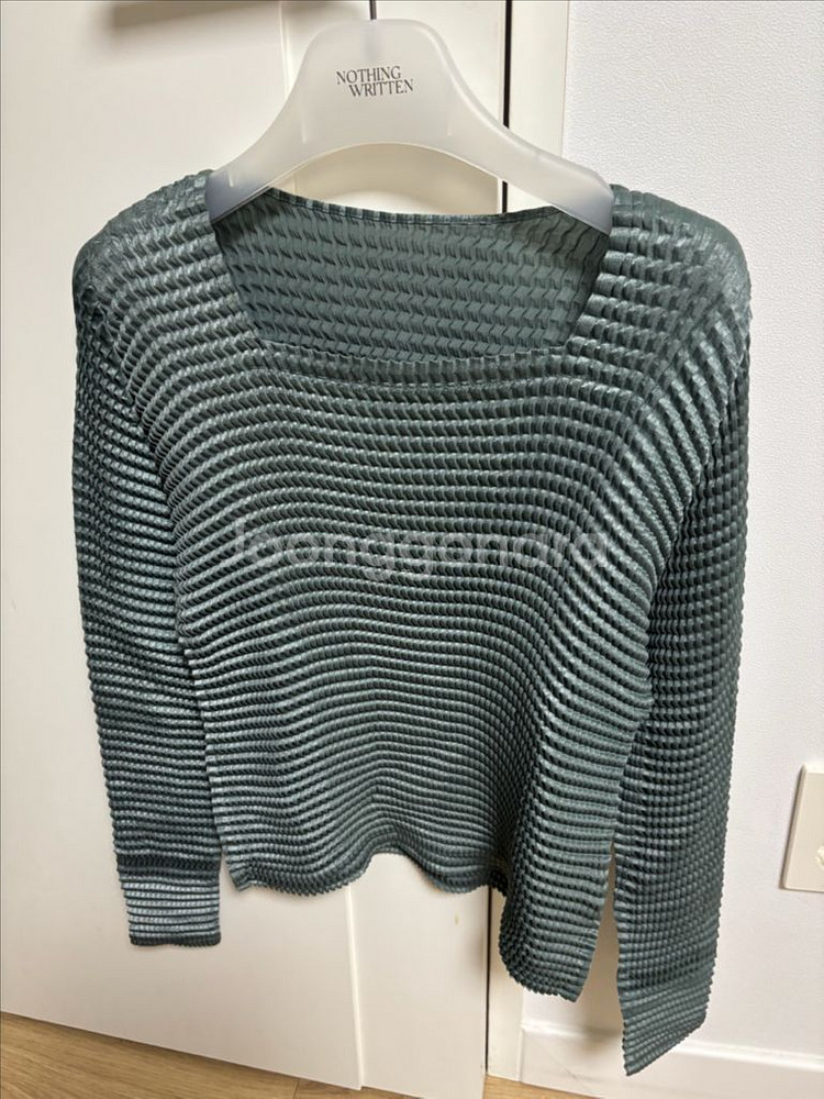 이세이미야케 스웨이드라이크 스퀘어 넥 탑--2