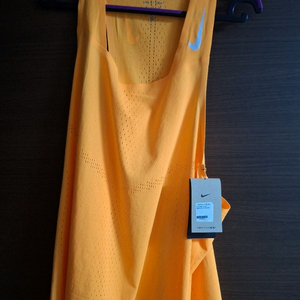 나이키 드라이핏 ADV 에어로스위프트 싱글렛