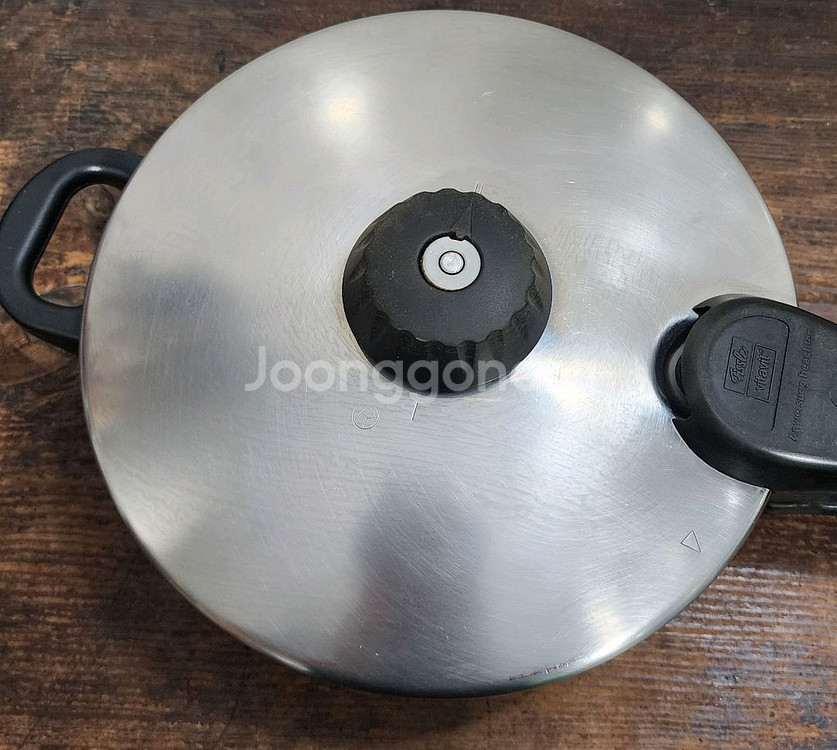 독일 휘슬러 솔라 2.5리터 2단 압력밥솥.--1