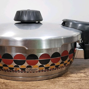 독일 휘슬러 솔라 2.5리터 2단 압력밥솥.