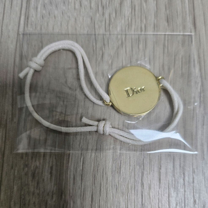 정품) 디올 브레이슬릿 팔찌 (코스매틱)