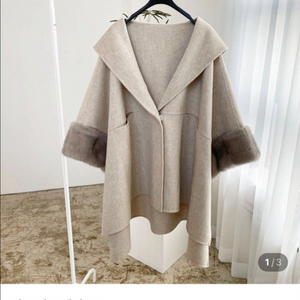 하프 밍크 케이프 코트