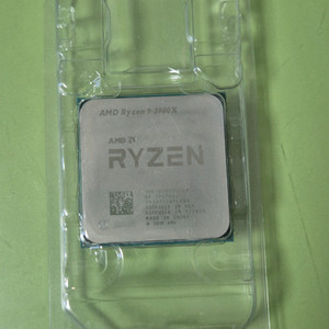 AMD 라이젠 9 3900X CPU