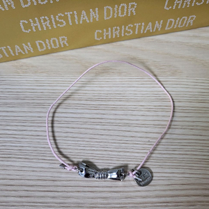 정품) 디올 브레이슬릿 팔찌 (코스메틱)