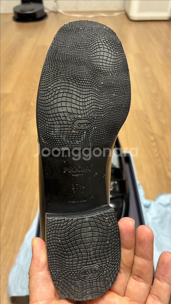 프라다 여자 로퍼 모카신(ID902M) 245사이즈 37.5--6