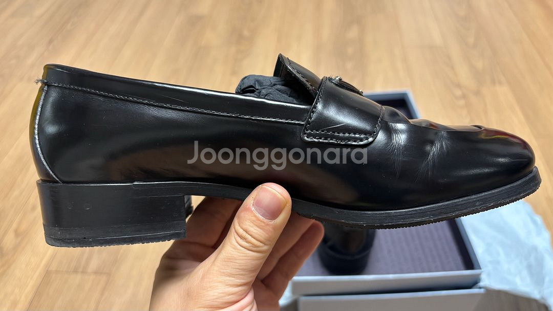 프라다 여자 로퍼 모카신(ID902M) 245사이즈 37.5--8