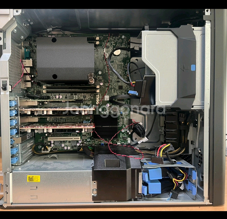 컴퓨터 델 T3600 램36 ssd500 워크스테이션(27inch led 모니터기계식키보드마우스스피커무선와이파이)--8