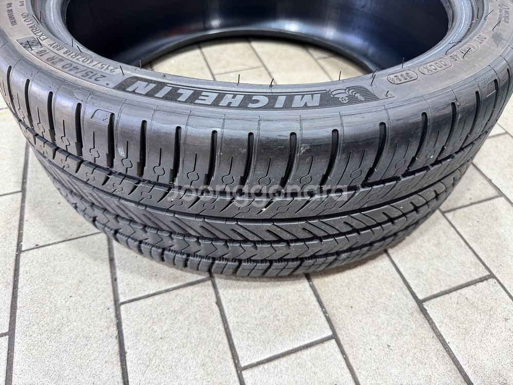 [택배가능]신품급 미쉐린 타이어 PSAS4 2짝 - 215 40 18--3